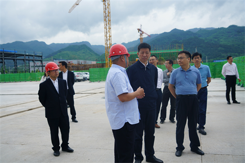 2021年5月20日，湖南省張家界市委副書(shū)記、代市長(cháng)王洪斌一行蒞臨湖南萬(wàn)眾筑工科技有限公司指導工作